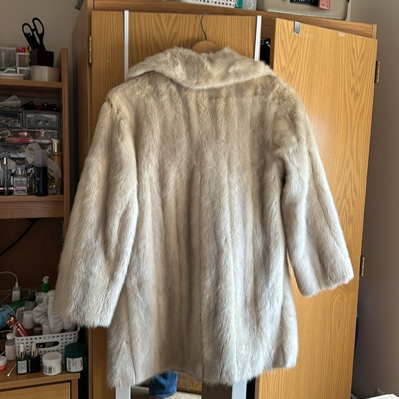 Vintage Mink Fur Coat - Picture 3 of 3